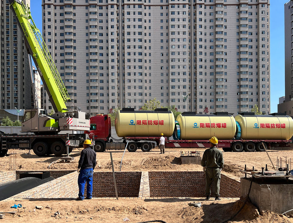 Gengdu gas station oil tank hoisting